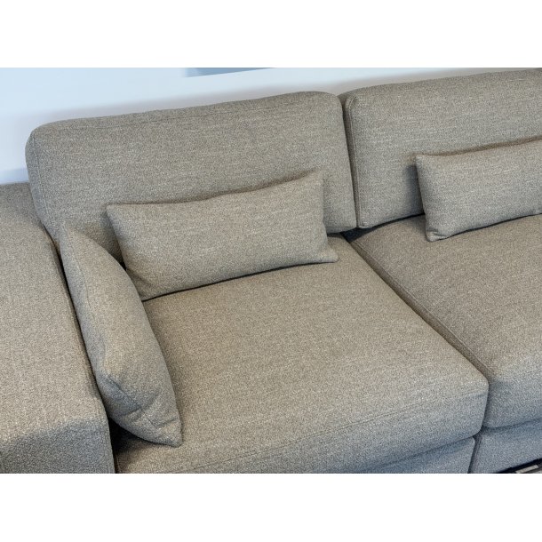 Saxo Living Moment sofa