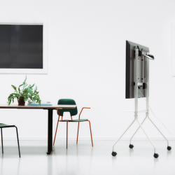 Pedestal Moon PRO