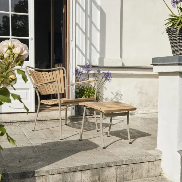 Mandalay Marguerit Fodskammel