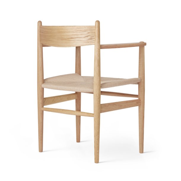 Carl Hansen &amp; S�n CH37 spisebordsstol med arml�n designet af Hans J. Wegner