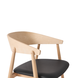 Andersen Furniture AC2 stol i eg m. l�ders�de 