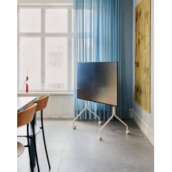 Pedestal Moon Rollin Pearl