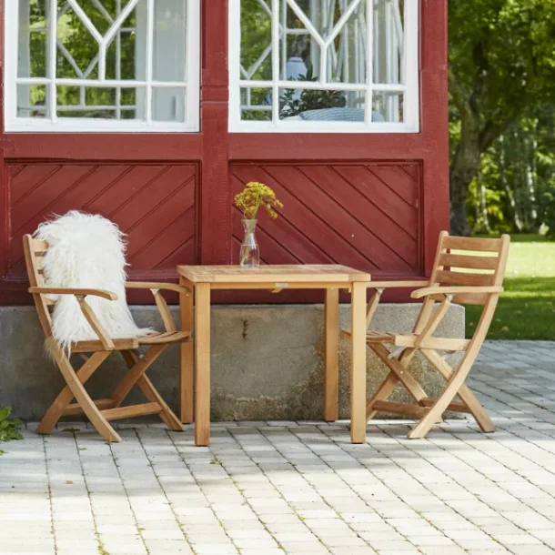 Mandalay Cambridge &amp; Dian Haves�t � Teak