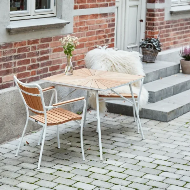  Mandalay Marguerit Havebord 2-4 pers. L83