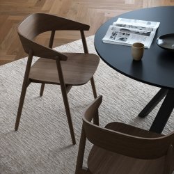 Andersen Furniture AC2 stol i eg 