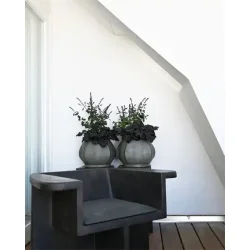 101 Copenhagen  Arket Plant Pot, Mini - Dark Grey