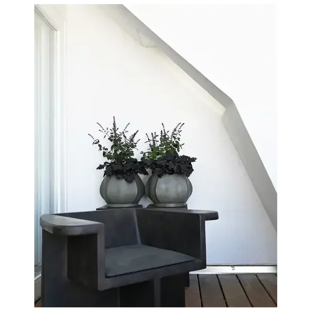 101 Copenhagen  Arket Plant Pot, Mini - Dark Grey