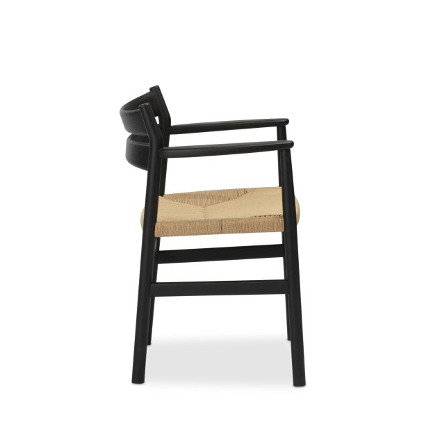 Bernstorffsminde BM2 armstol eg sortlakeret Af Brge Mogensen