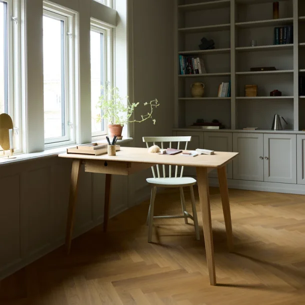 C67 Butler skrivebord lille - Natur lakeret eg