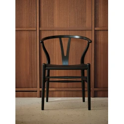 Carl Hansen &amp; S�n CH24P Y-stolen af Hans J. Wegner, sort eg m. Thor 301 l�ders�de