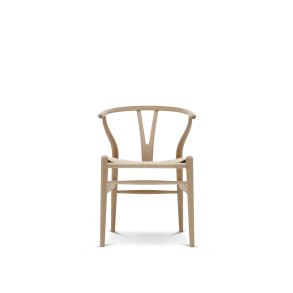 Carl Hansen & S�n Y-stolen CH24 af Hans J. Wegner, olieret b�g og naturflet
