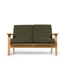 Carl Hansen &amp; S�n CH292 2 pers. sofa af Hans J Wegner