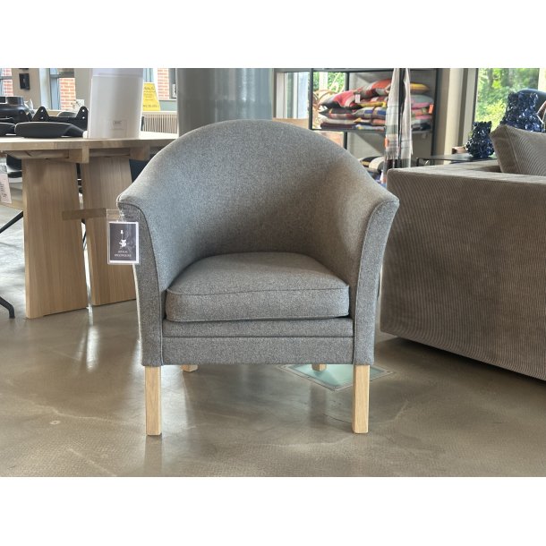 Mogens Hansen MH 80 &#150; Dronningestolen