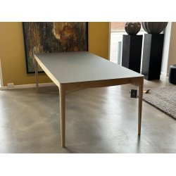 Naver Collection GM 3700 RO spisebord