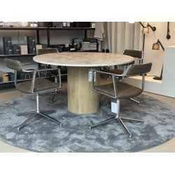 Vipp Cabin Round Table 494 &amp; Swivel Chair 452