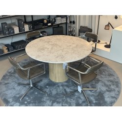 Vipp Cabin Round Table 494 &amp; Swivel Chair 452