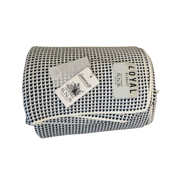 S.N.S. Herning � LOYAL Blanket white dark blue