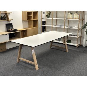 Andersen Furniture T1 Bord