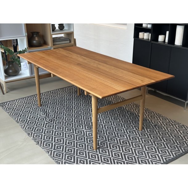 Carl Hansen &amp; S�n CH327 Spisebord