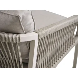 ​​​​​​​Lexpo Cuba lounges�t