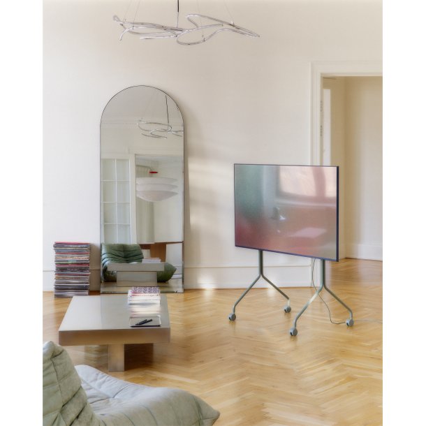 Pedestal Moon Rollin� Tall 