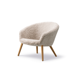 Fredericia Furniture Ditzel Lounge Chair Lammeskind af Nanna Ditzel