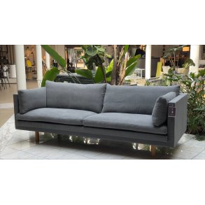 JUUL 953 Kampagne Stone 06 220 x 83cm 