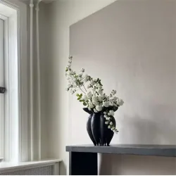 101 Copenhagen Lotus Vase, Mini - Coffee