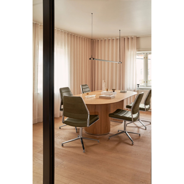 Vipp 454 Swivel Chair