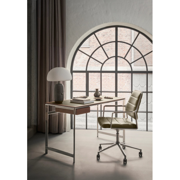 Vipp 455+ Swivel Chair