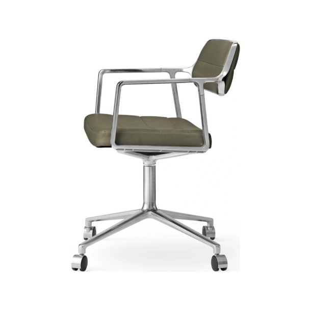 Vipp 453 Swivel Chair