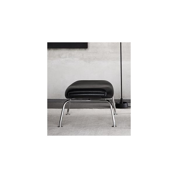 Fredericia Furniture Erik Jrgensen Wegner OX Ottoman H: 36 cm - Sort Primo 88 Lder / Brstet Krom