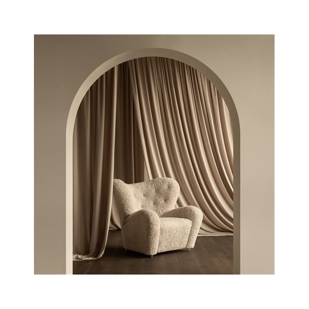 Audo Copenhagen Den Trtte Mand Lnestol inkl. Skammel i lammeskind