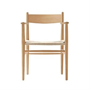 Carl Hansen & Sn CH37 spisebordsstol med armln designet af Hans J. Wegner