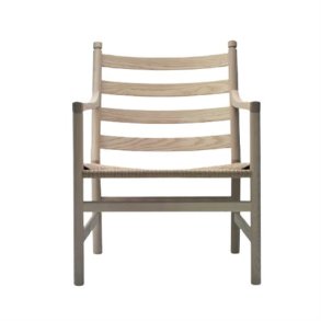 Carl Hansen & Sn CH44 loungestol med armln designet af Hans J. Wegner