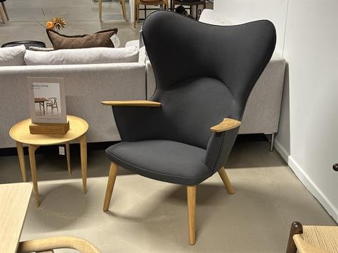 Carl Hansen &amp; Sn Mama Bear Chair CH78 af Hans J. Wegner, 