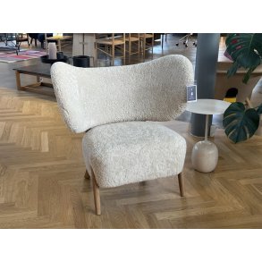Mazo TIMBO Lounge Stol sheepskin moonlight.
