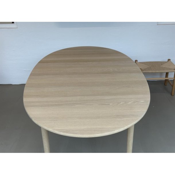 CH338 spisebord af Hans J. Wegner med udtrk til 2 tillgsplader, 200 x 115 cm