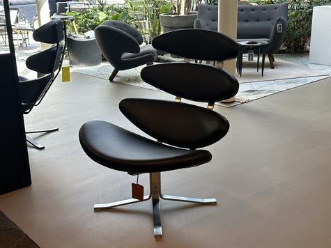 Fredericia Furniture Corona stol m. drejefod i stl &amp; sort Omni lder 