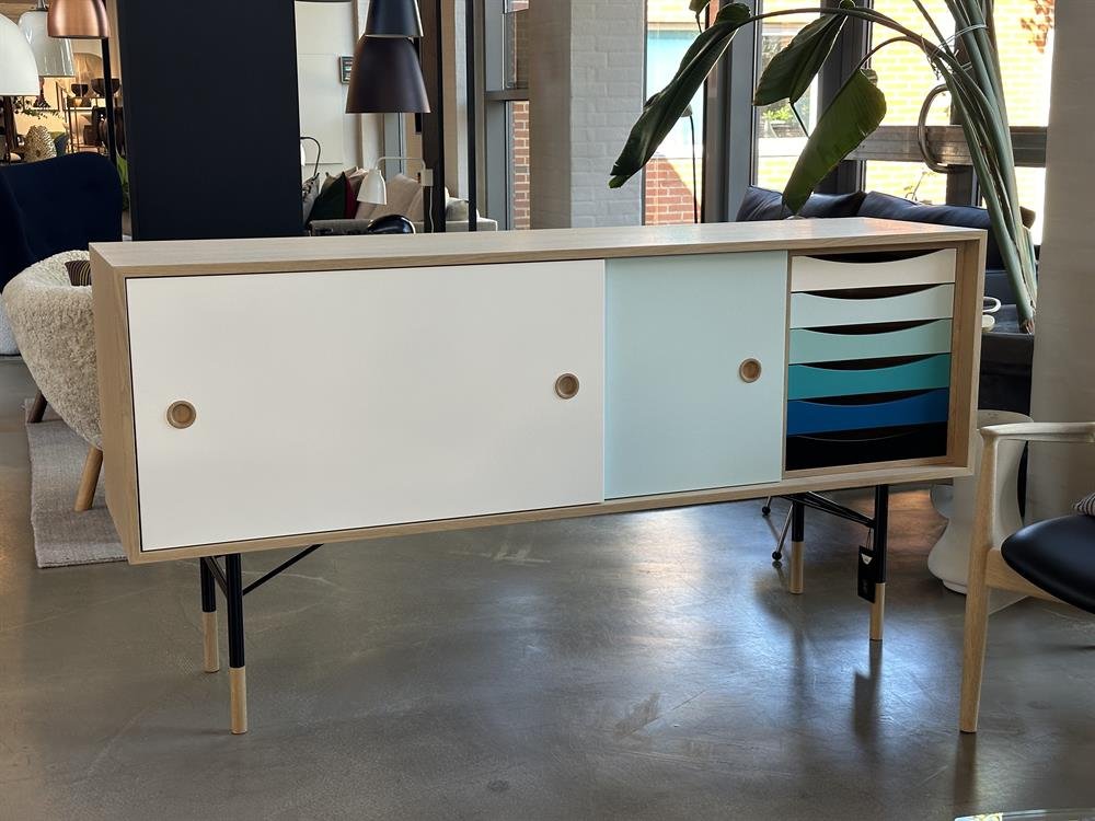 House of Finn Juhl Sknk FJ 5500