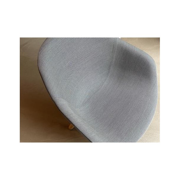 HAY About A Lounge 82 (AAL 82)