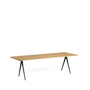 Pyramid Table 02, aflangt bord i egetr, 250 cm
