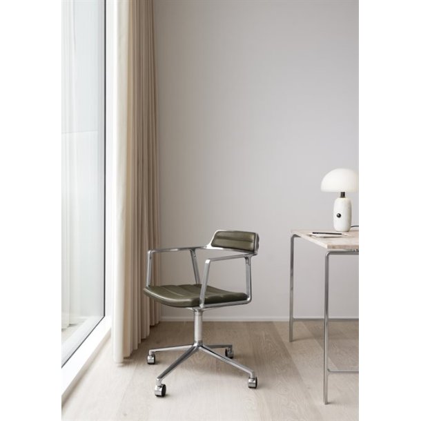Vipp 452 Spisebordstol - Swivel Chair m/Hjul