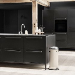 Vipp 16, pedalspand 18 liter (01603)