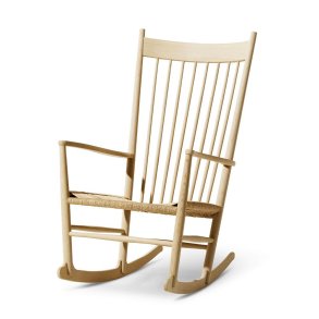 Fredericia furniture J16 Gyngestol af Hans J. Wegner, sbebehandlet eg og naturflet