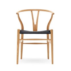 Carl Hansen &amp; Sn Y-stolen CH24 af Hans J. Wegner