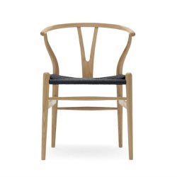 Carl Hansen &amp; Sn Y-stolen CH24 af Hans J. Wegner